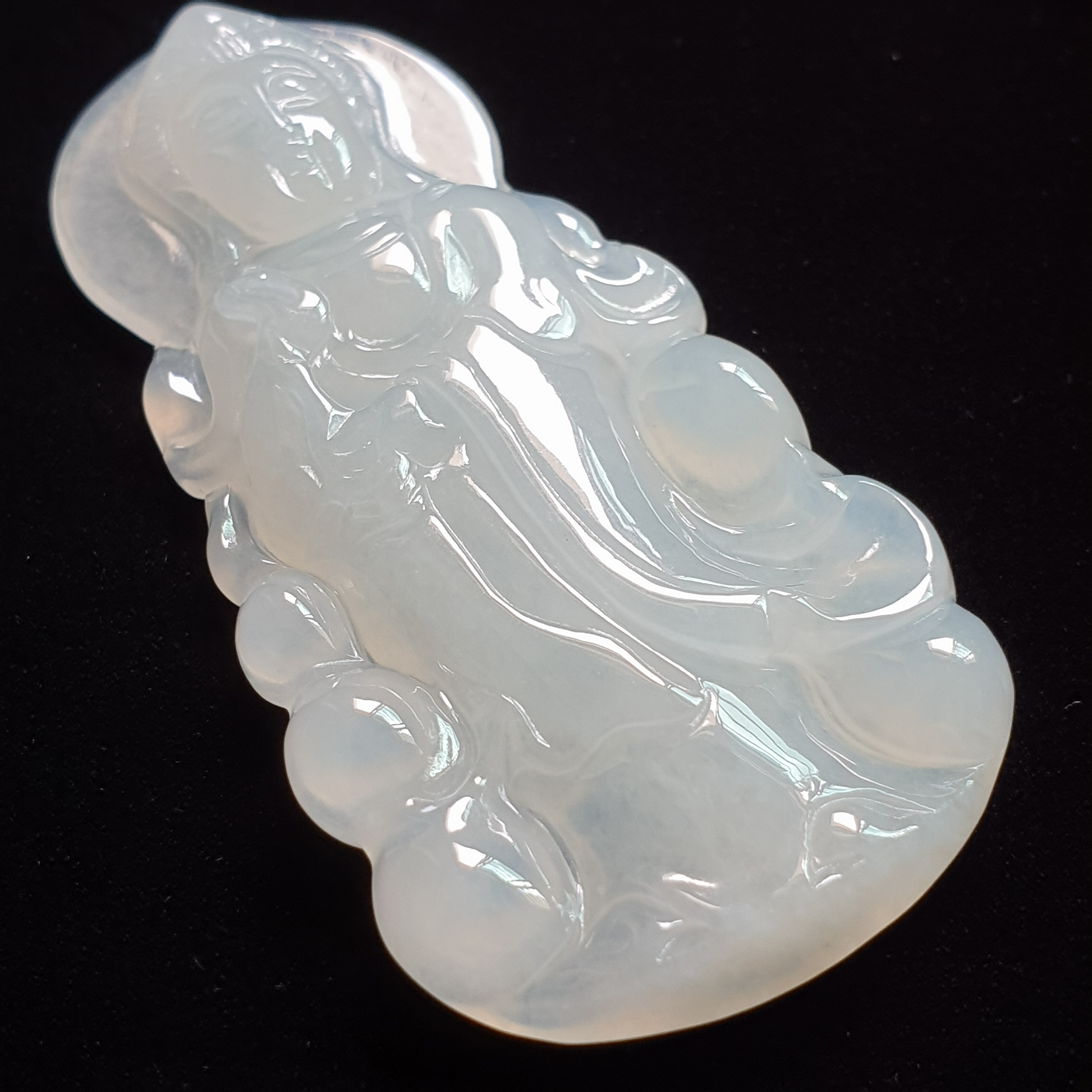 LOVE JADEITE [Singapore Guan Yin Jadeite Jade Pendant Specialist] (观音翡翠专营店)
