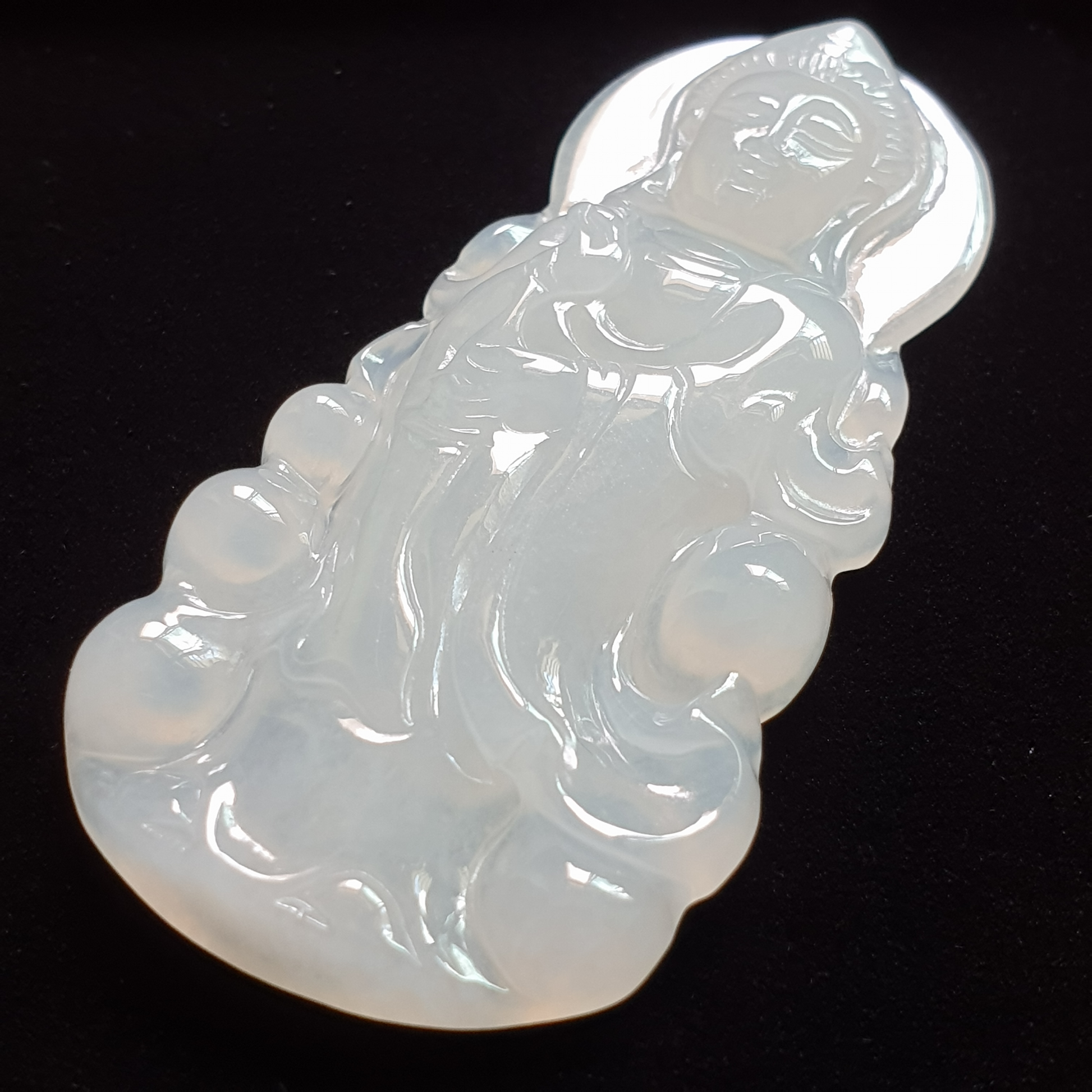 LOVE JADEITE [Singapore Guan Yin Jadeite Jade Pendant Specialist] (观音翡翠专营店)