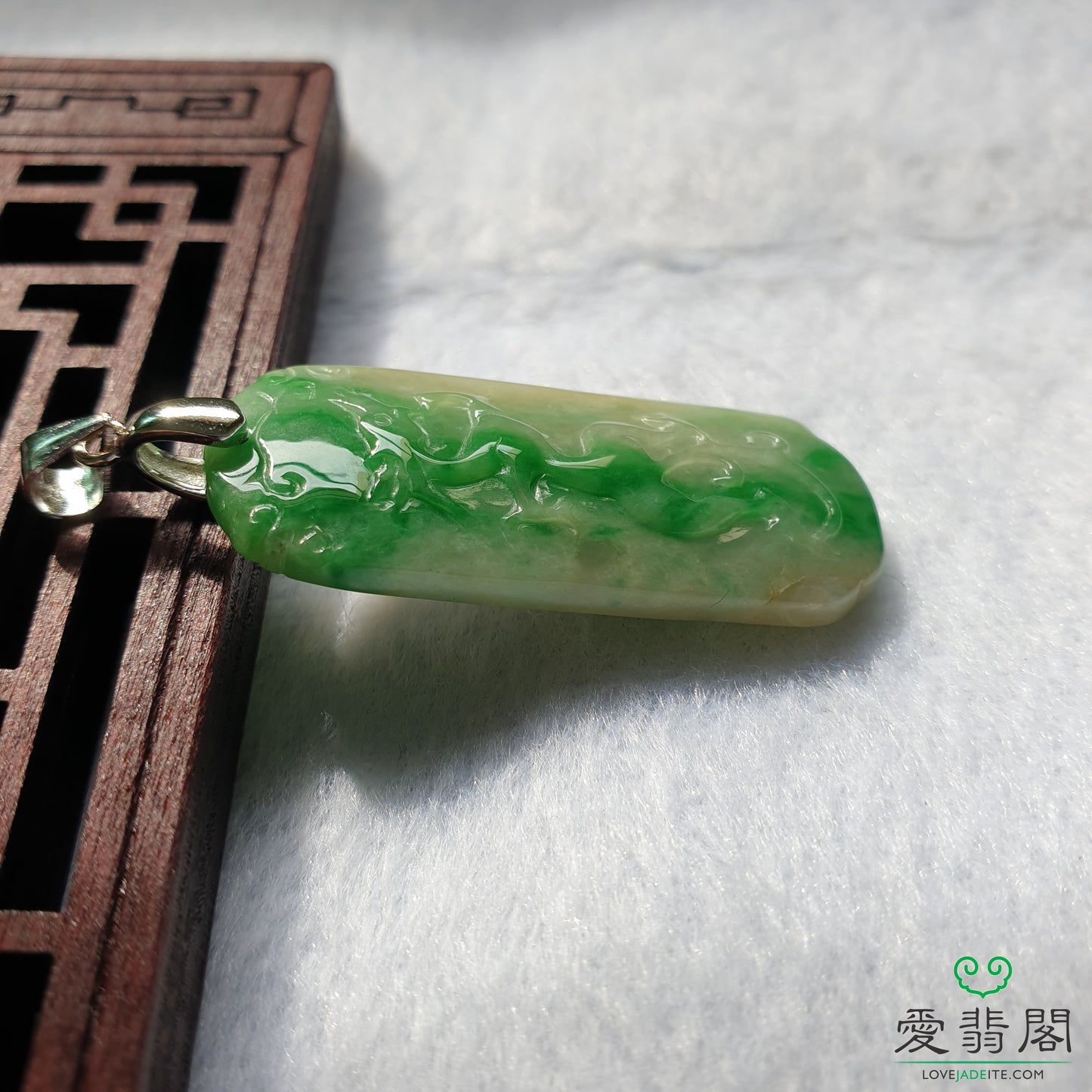 Myanmar Natural Type A Green Jadeite Jade Ancient Dragon Pendant Singapore Unisex Jewelry 缅甸天然A货绿翡翠仿古龙新加坡吊坠首饰 PDG98475