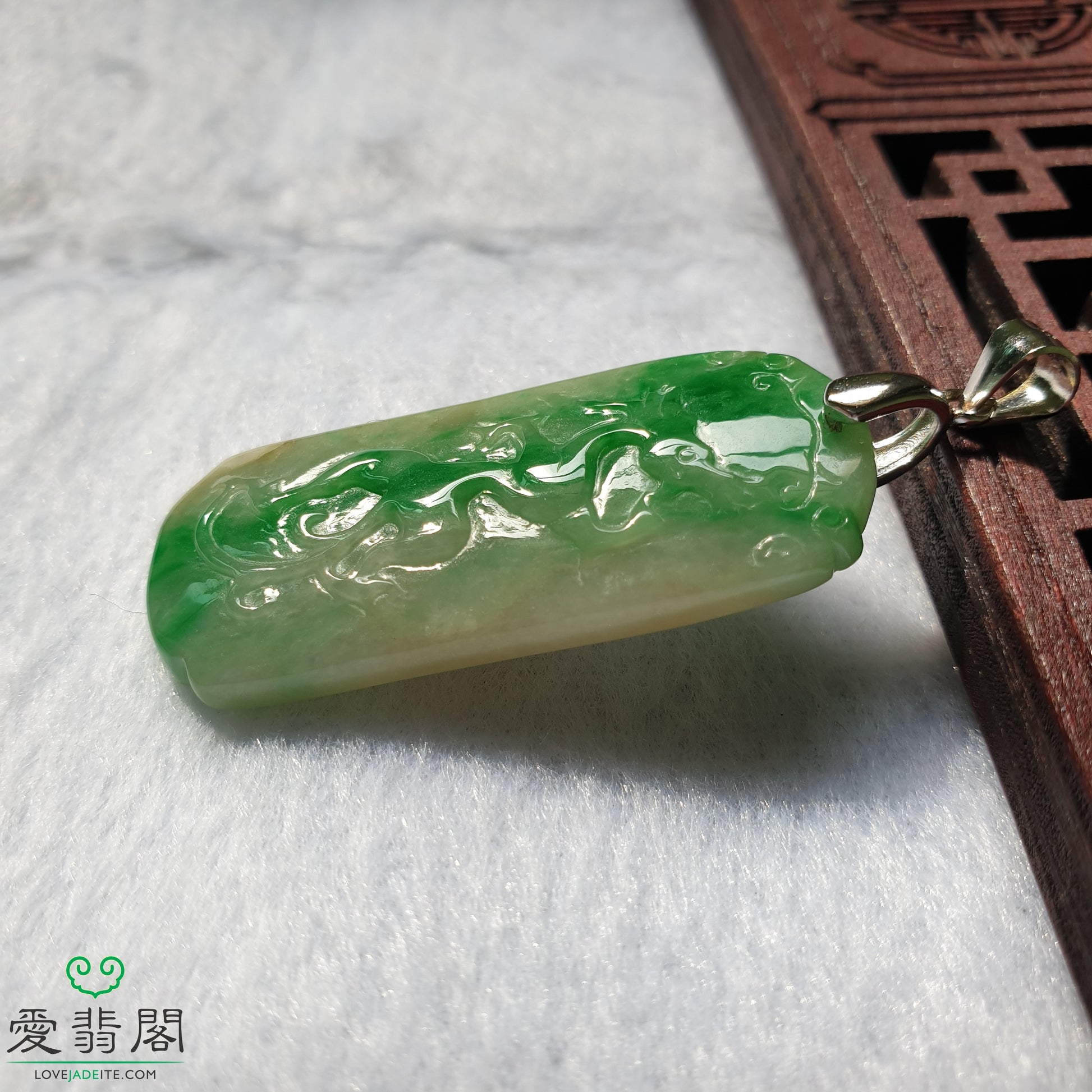Myanmar Natural Type A Green Jadeite Jade Ancient Dragon Pendant Singapore Unisex Jewelry 缅甸天然A货绿翡翠仿古龙新加坡吊坠首饰 PDG98475