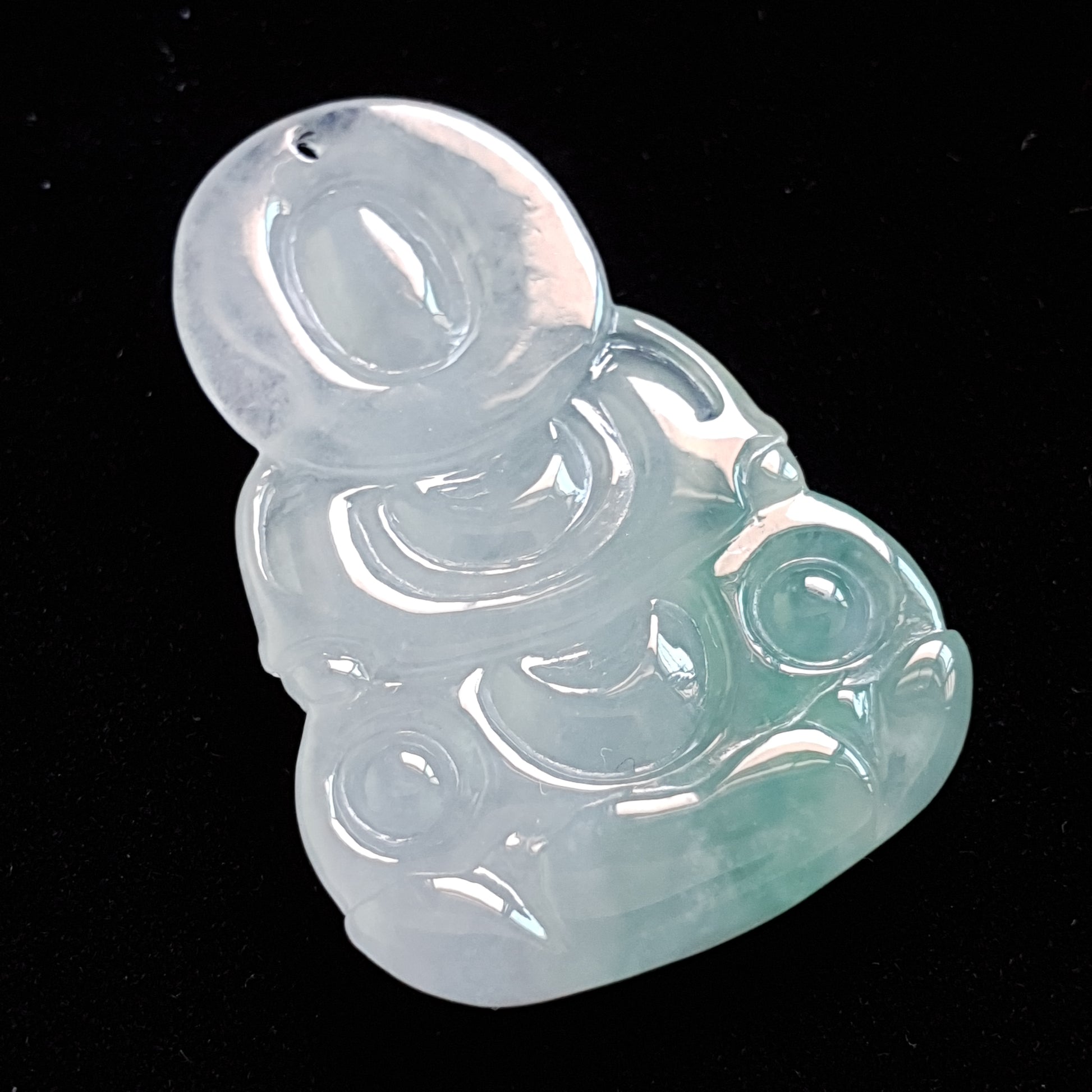 冰种飘绿色观音翡翠吊坠 (Type A Icy Jadeite Jade GuanYin Pendant) PGY15335