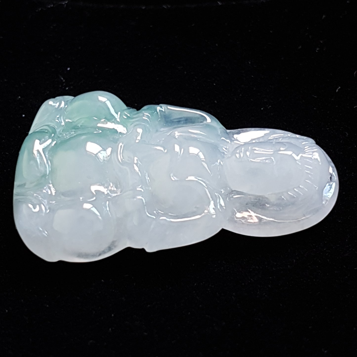 冰种飘绿色观音翡翠吊坠 (Type A Icy Jadeite Jade GuanYin Pendant) PGY15335