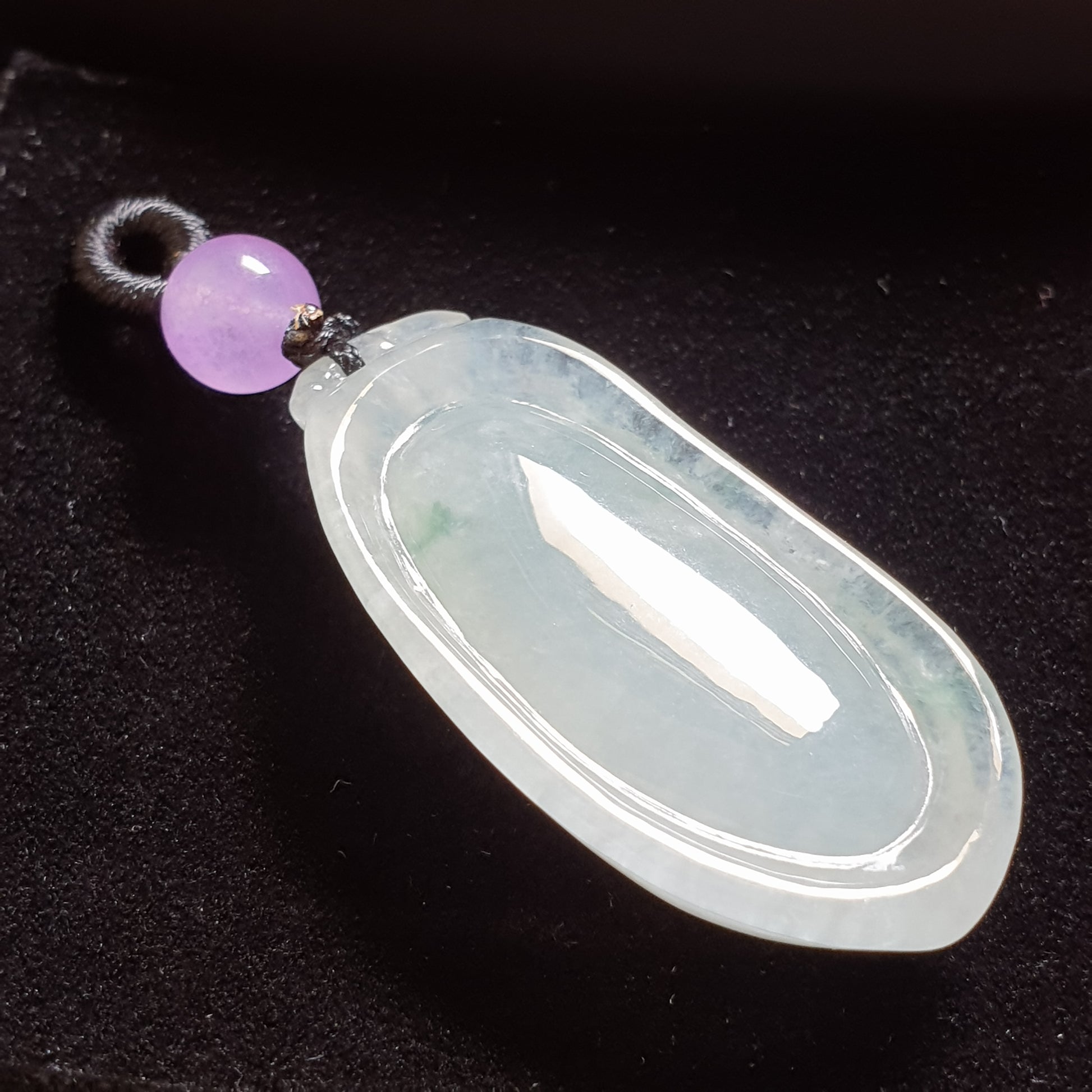 糯种福瓜翡翠吊坠 (Type A Jadeite Jade Melon Pendants) PML29678