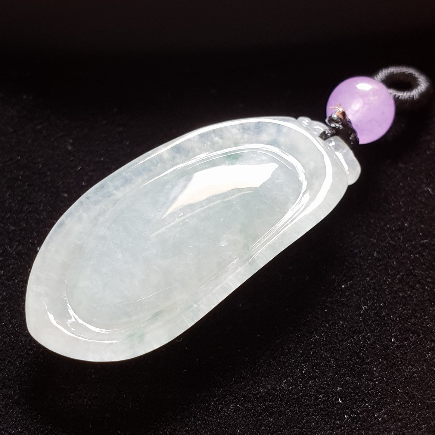 糯种福瓜翡翠吊坠 (Type A Jadeite Jade Melon Pendants) PML29678