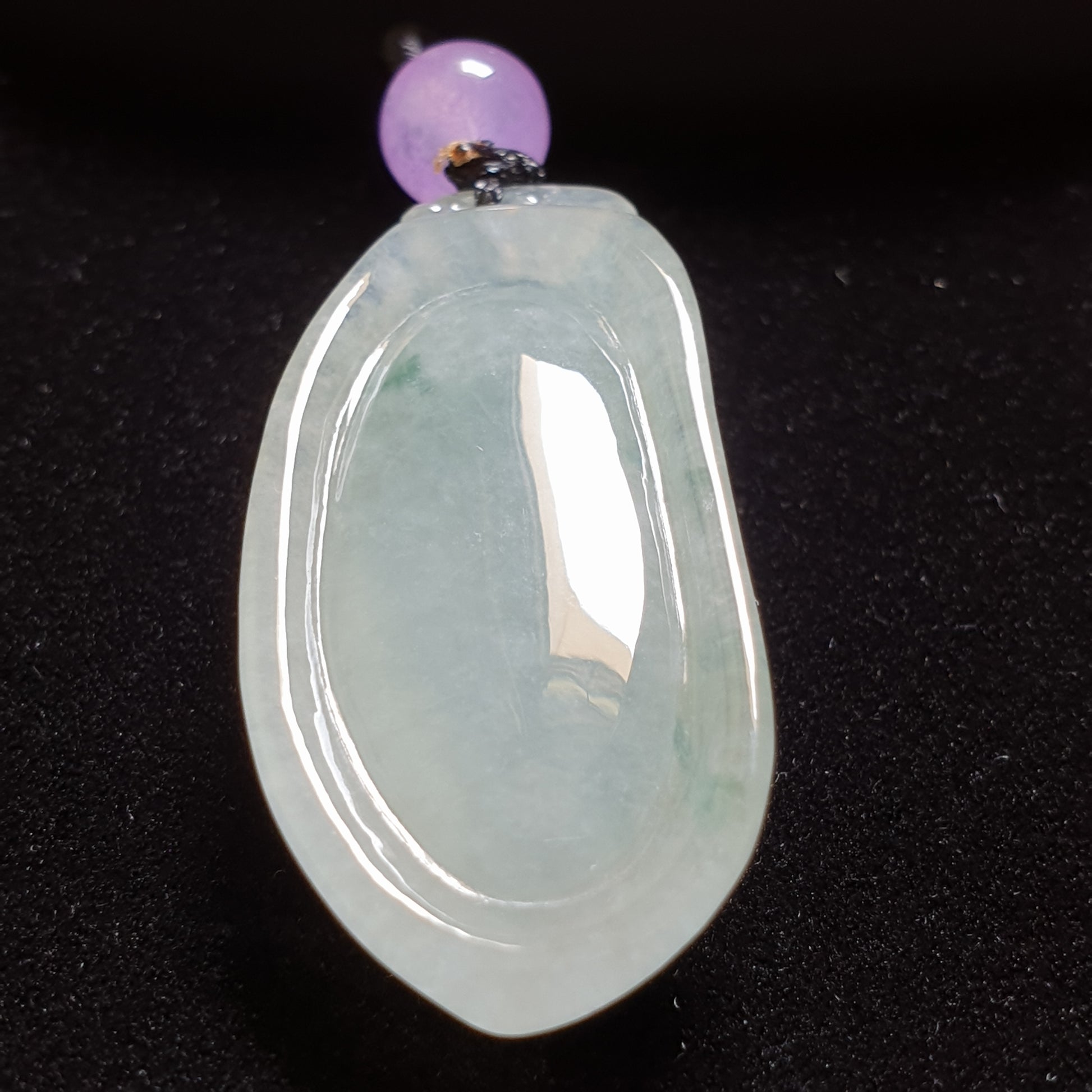 糯种福瓜翡翠吊坠 (Type A Jadeite Jade Melon Pendants) PML29678