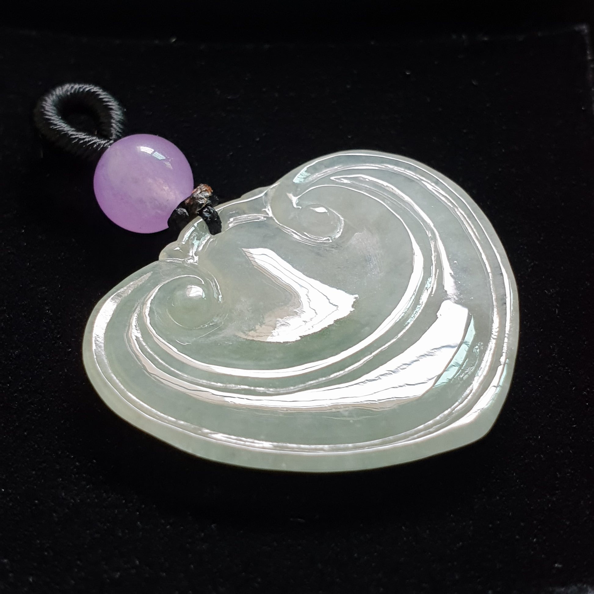 糯种如意翡翠吊坠 (Type A Jadeite Jade RuYi Pendants) PRY29699