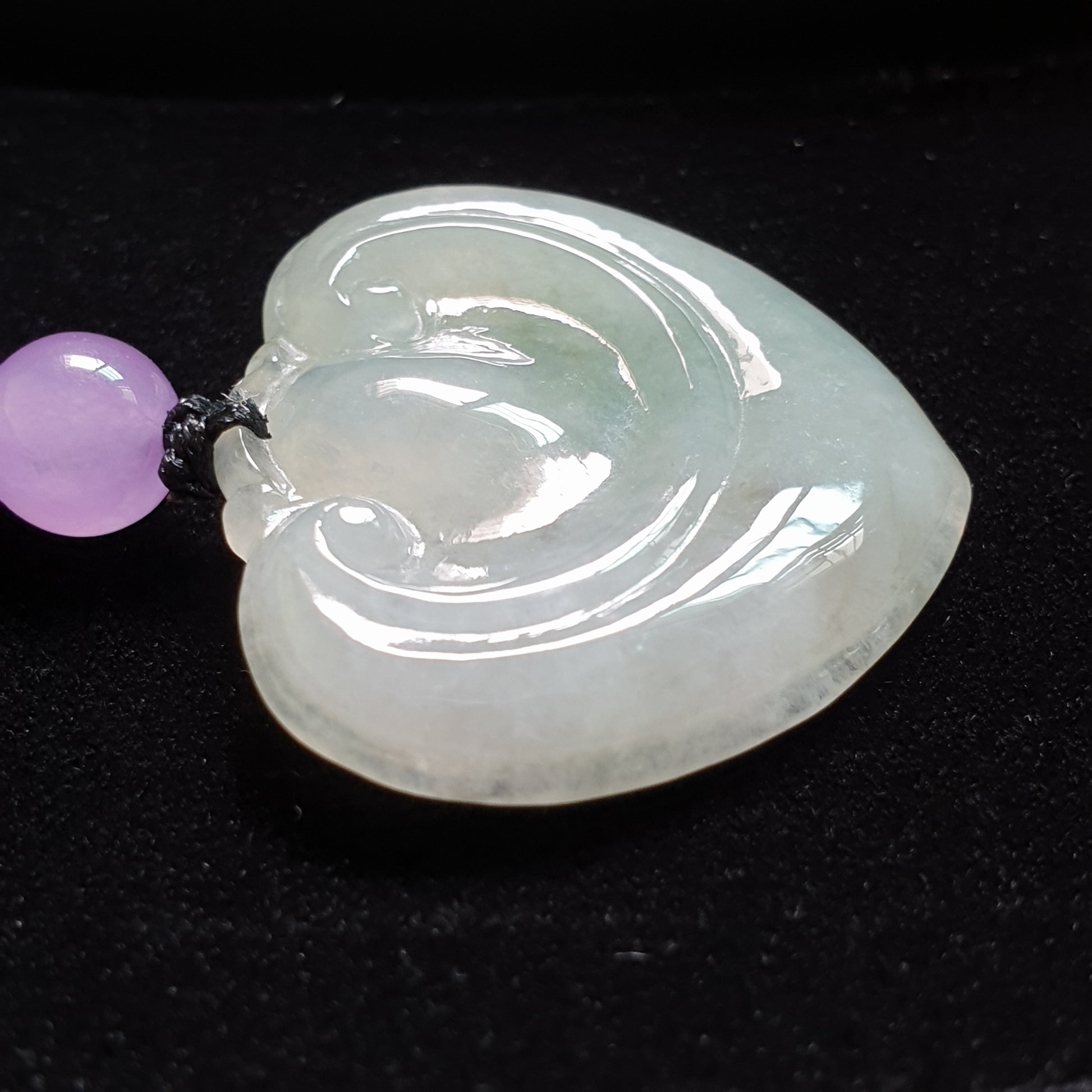 糯种如意翡翠吊坠 (Type A Jadeite Jade RuYi Pendants) PRY29699